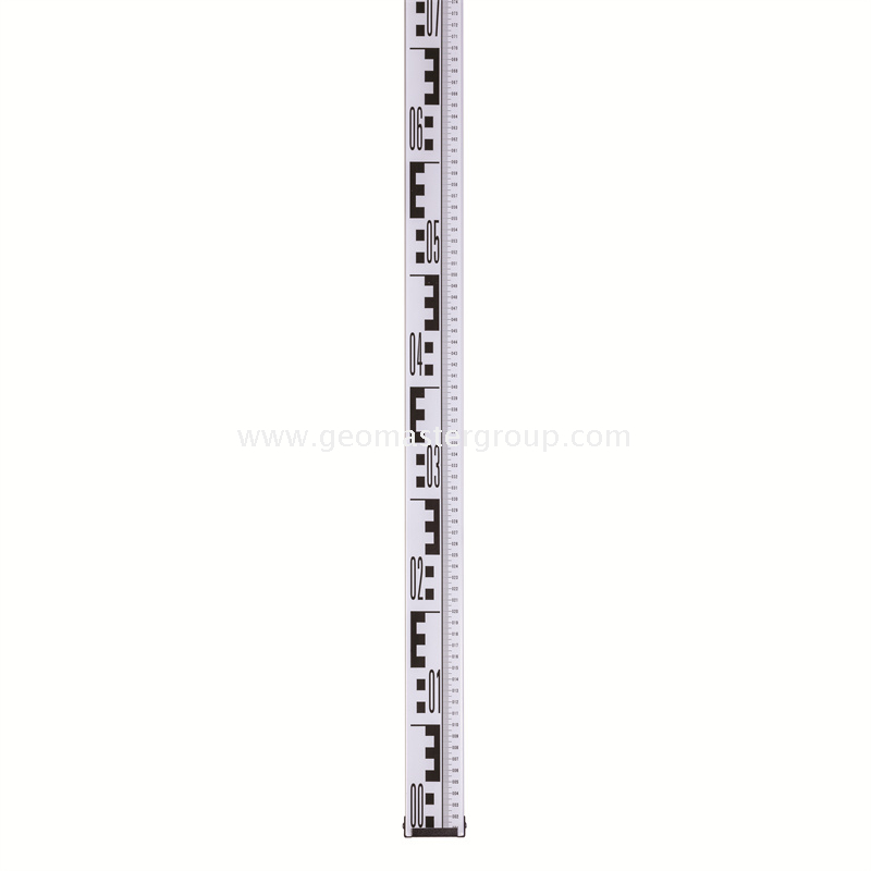 Round Leveling Staff