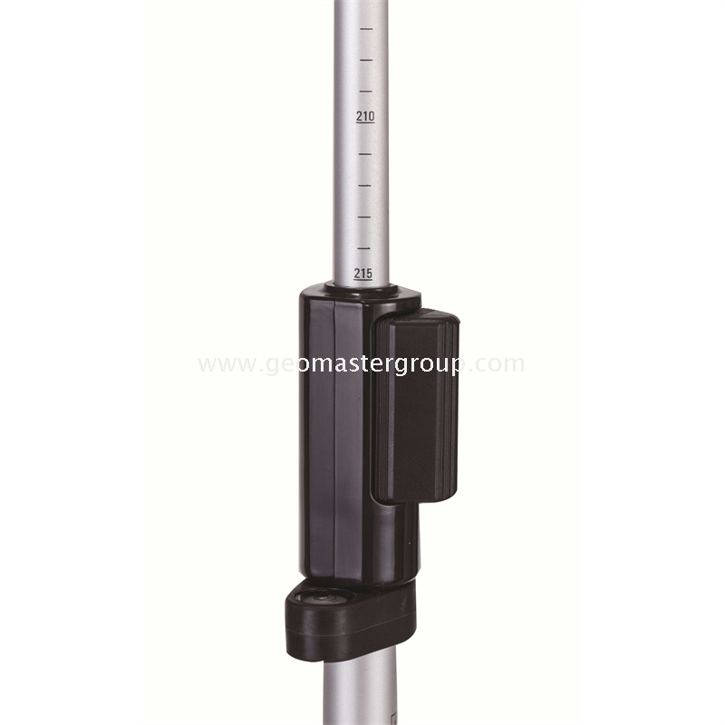 Telescopic Reflector Pole
