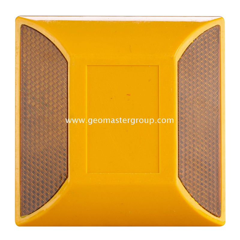 Retro Road Stud